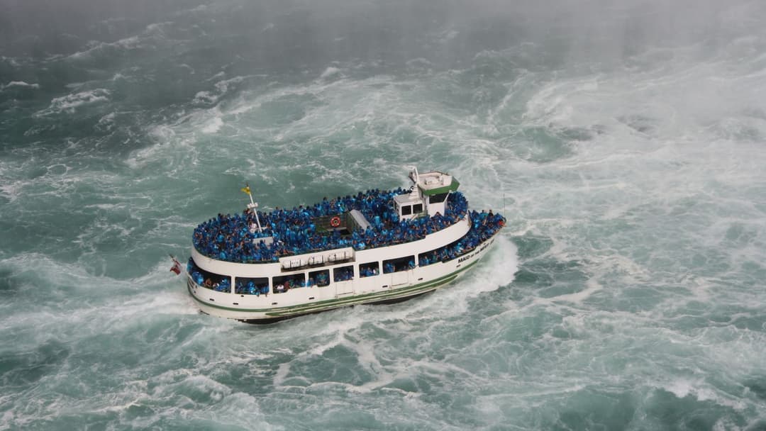 Toronto Pearson (YYZ) to Niagara Falls: Every Way to Get There