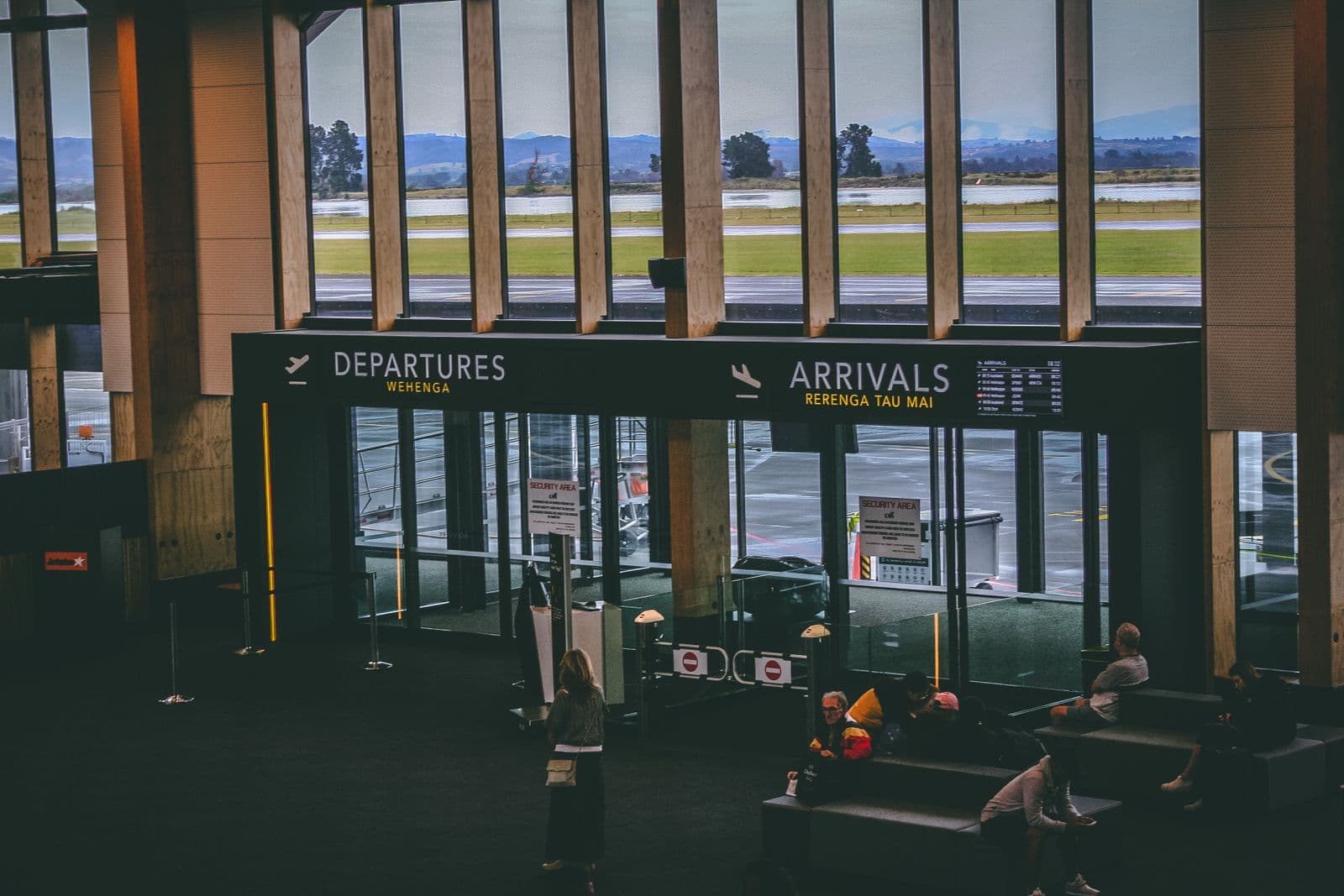 Toronto Pearson Airport Pickup: Where to Wait and Which Door